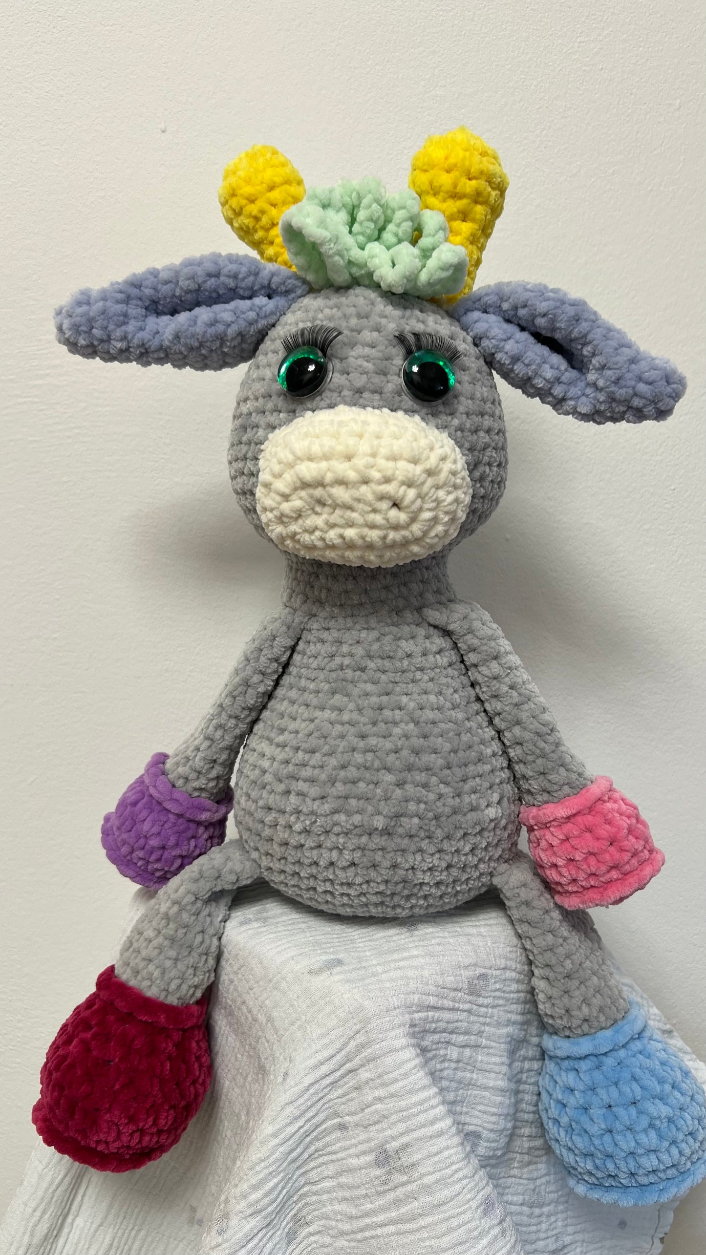 🦒 Krümel Kunter – Die kleine Giraffe mit den Regenbogenhufen